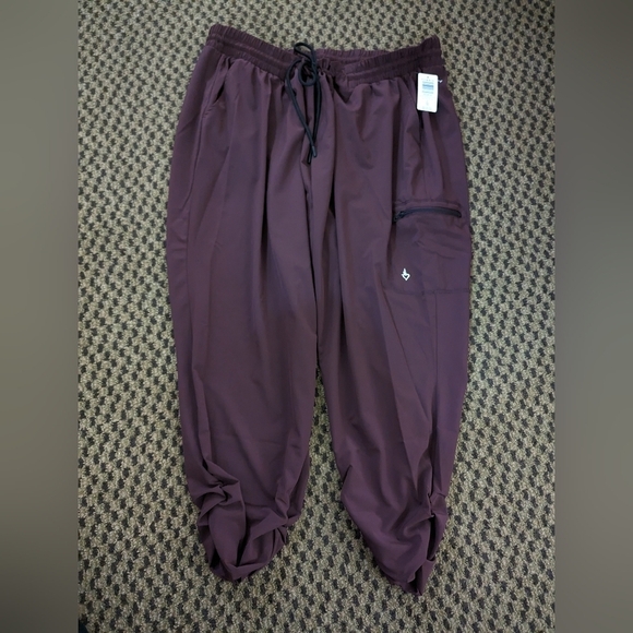 NWT Torrid happy camper, Stretch Woven Active Pant plus size 5x - Picture 6 of 8